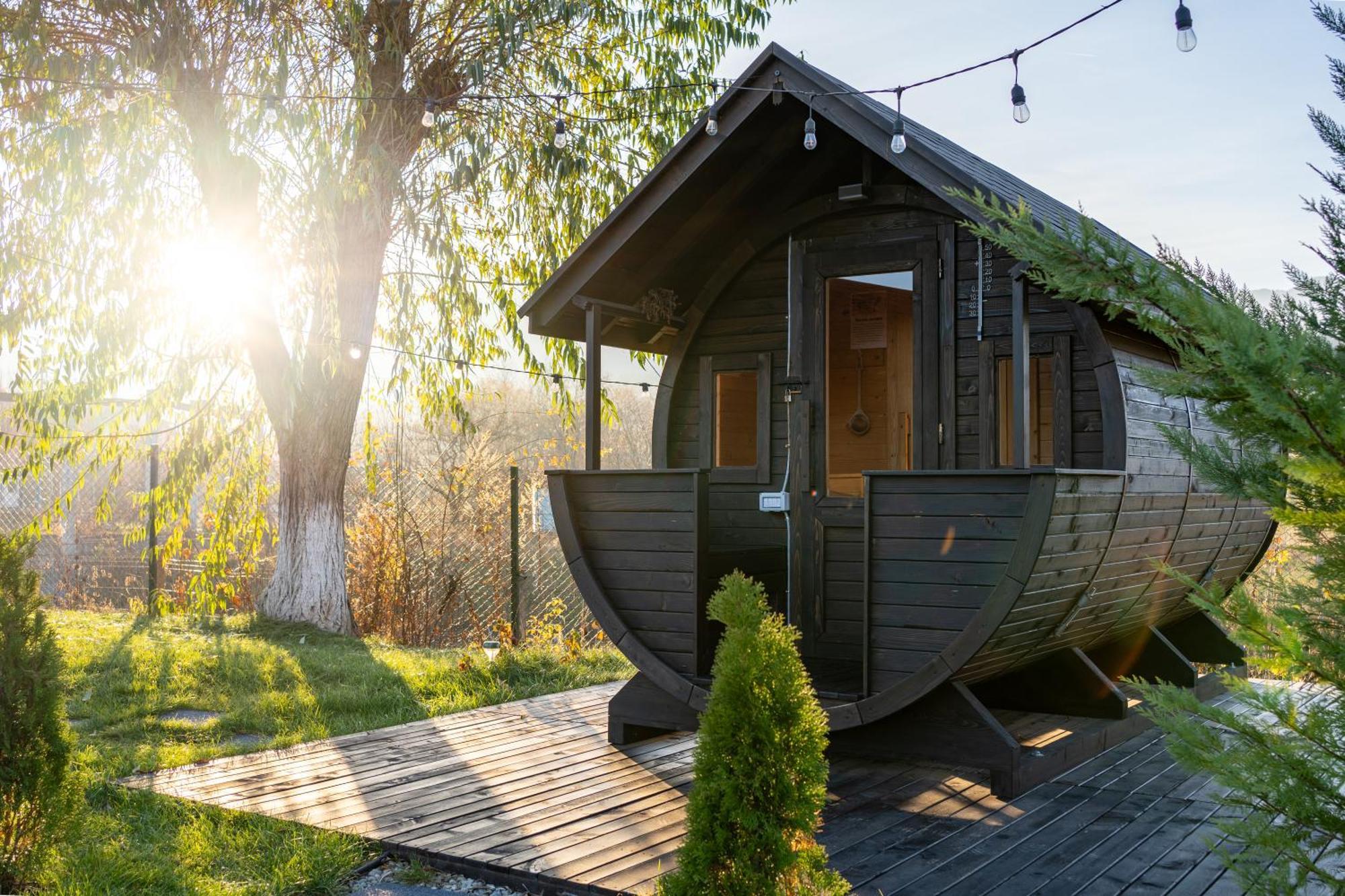 Glamp In Style Pods Resort Bran  Exterior foto